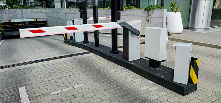 Custom Gate Design & Integration Tucker